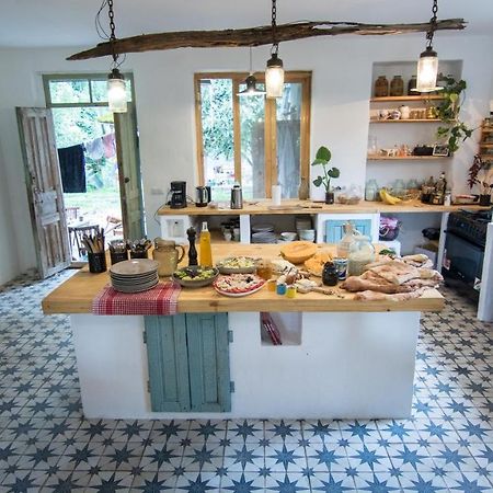 Karma Hostel มาร์ทวิลิ ภายนอก รูปภาพ