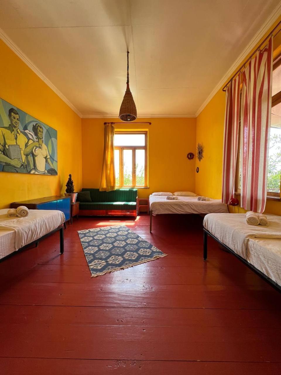 Karma Hostel มาร์ทวิลิ ภายนอก รูปภาพ