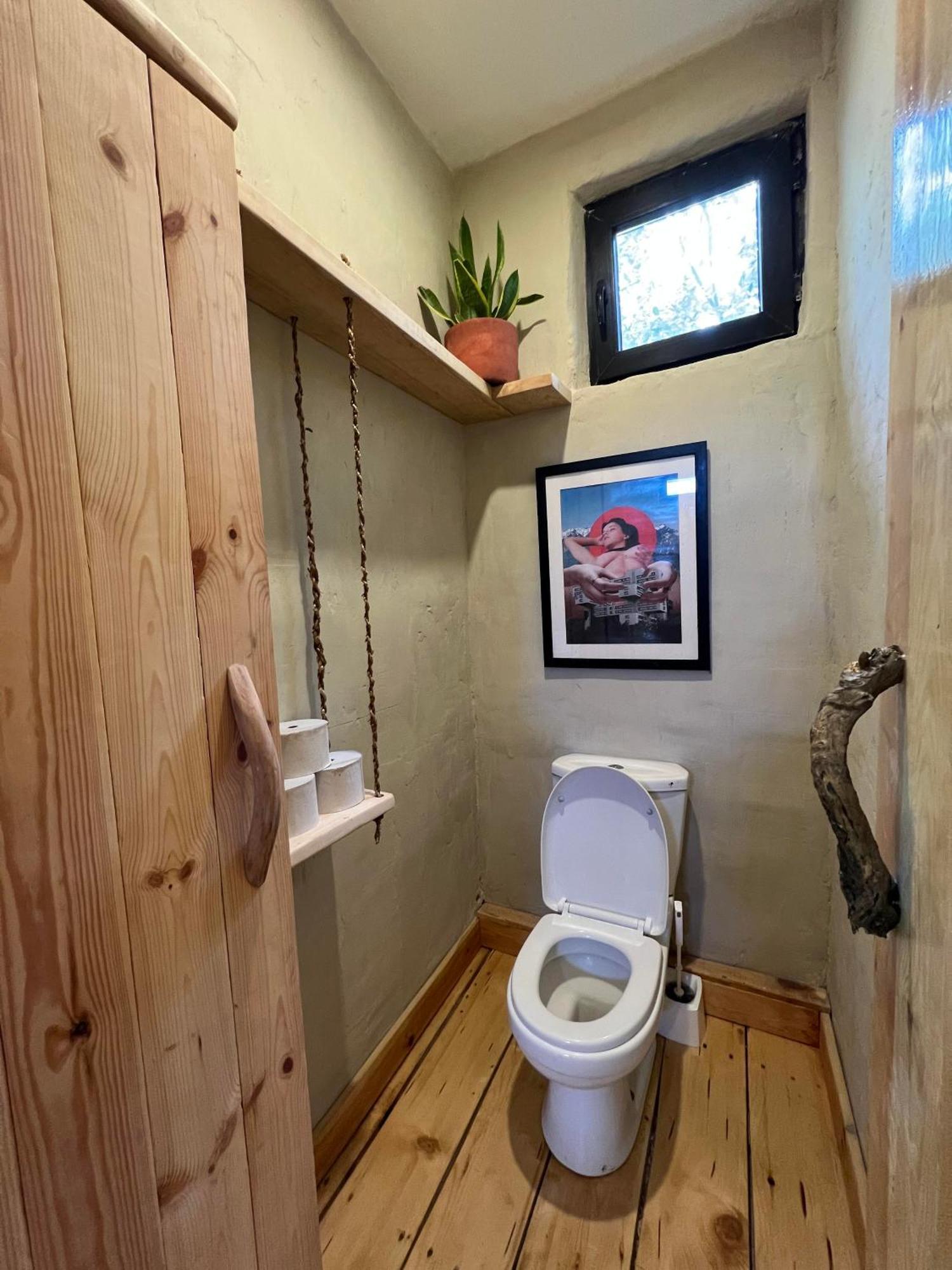 Karma Hostel มาร์ทวิลิ ห้อง รูปภาพ