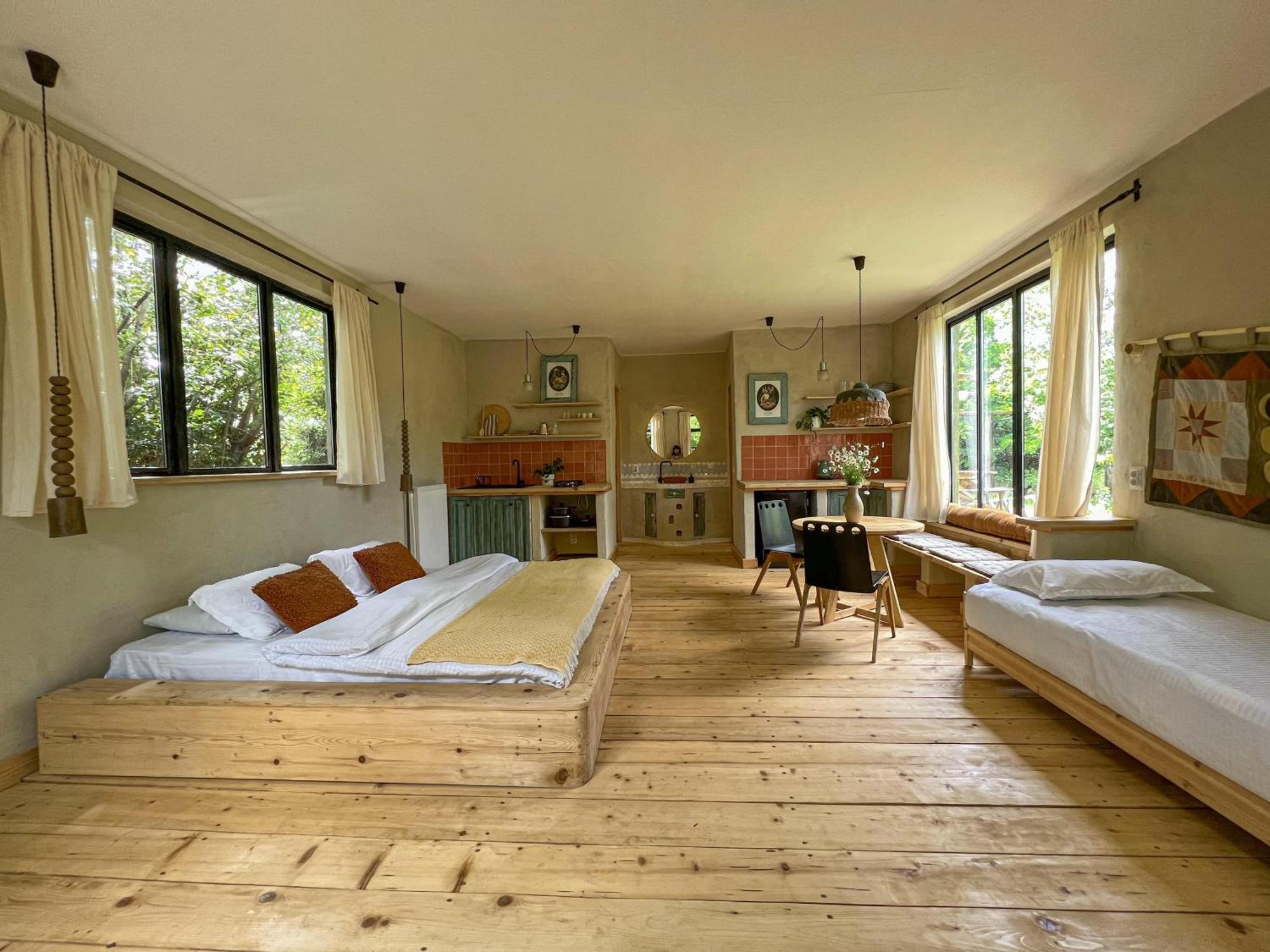 Karma Hostel มาร์ทวิลิ ภายนอก รูปภาพ