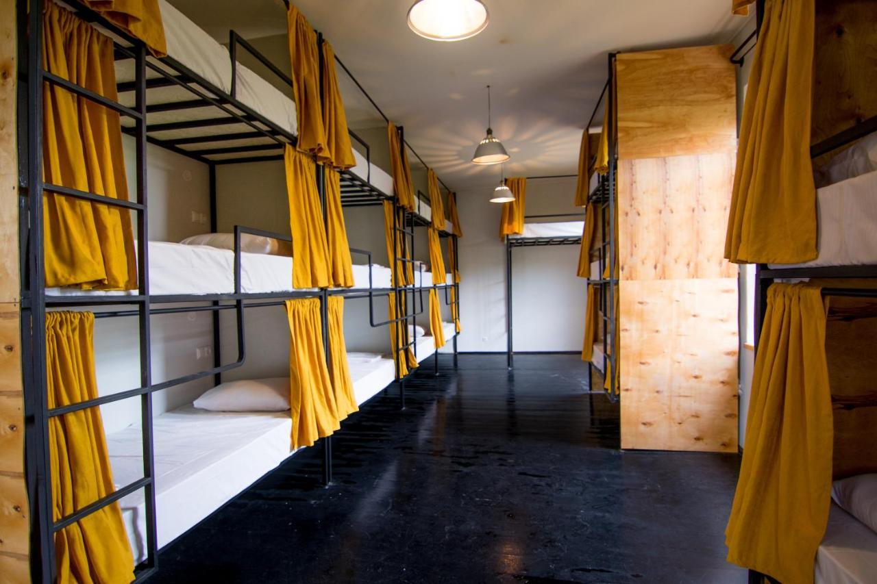 Karma Hostel มาร์ทวิลิ ภายนอก รูปภาพ